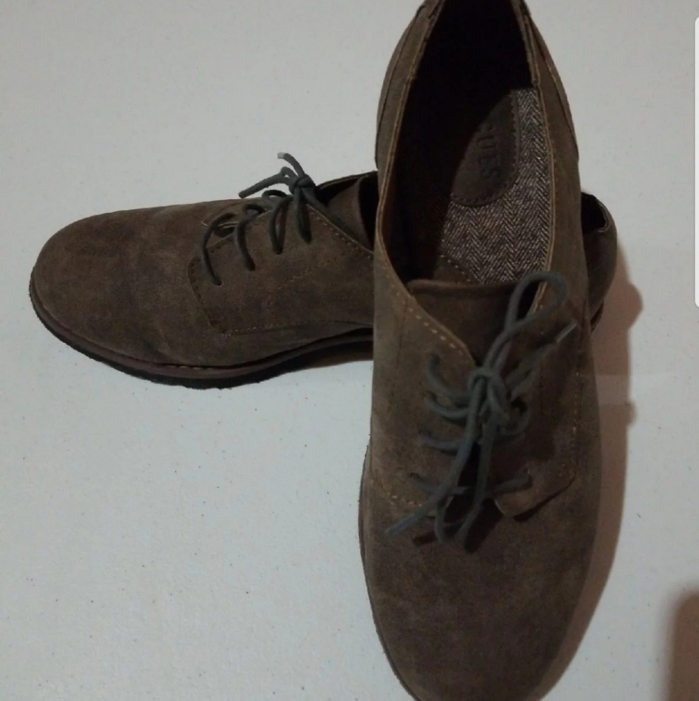 B.O.C  oxford